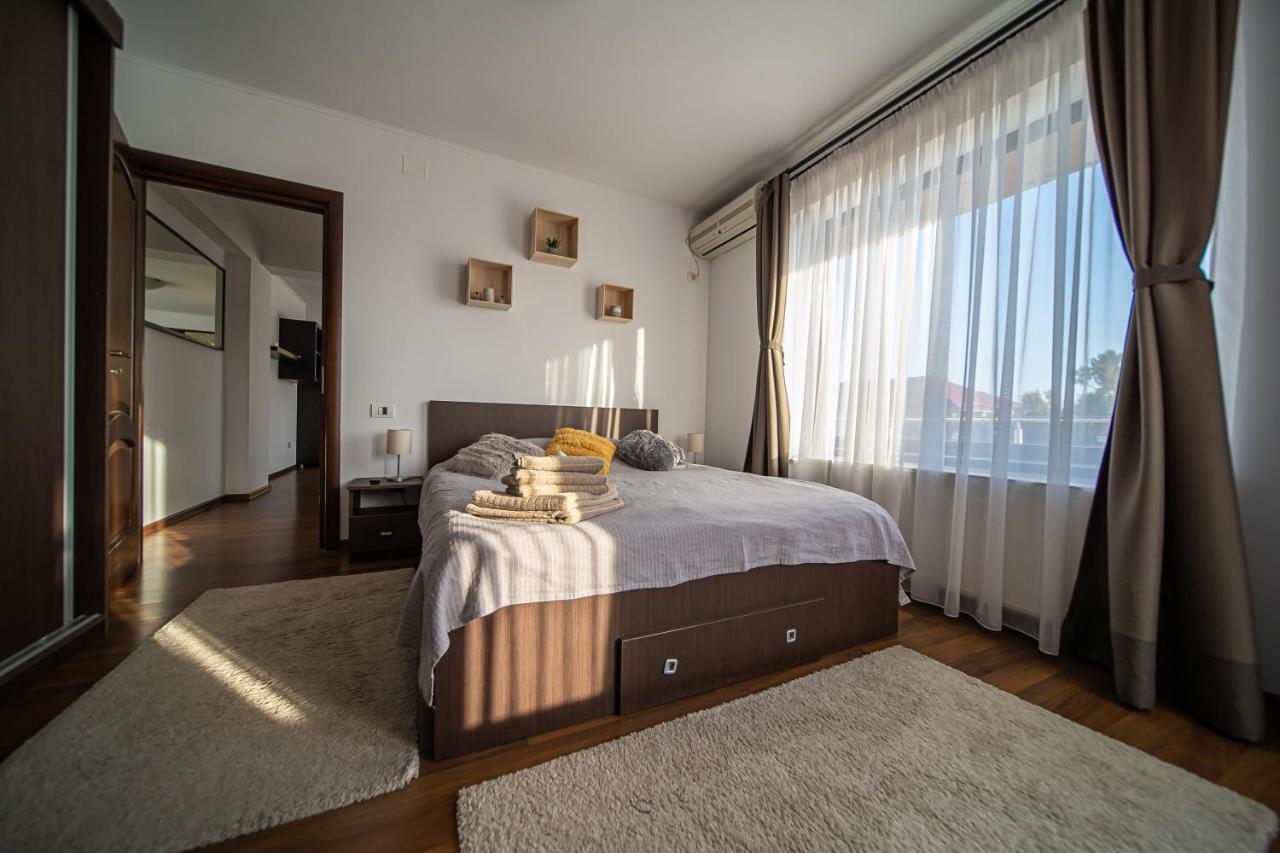 Apartament Tatu Bar&Grill Отопени Экстерьер фото
